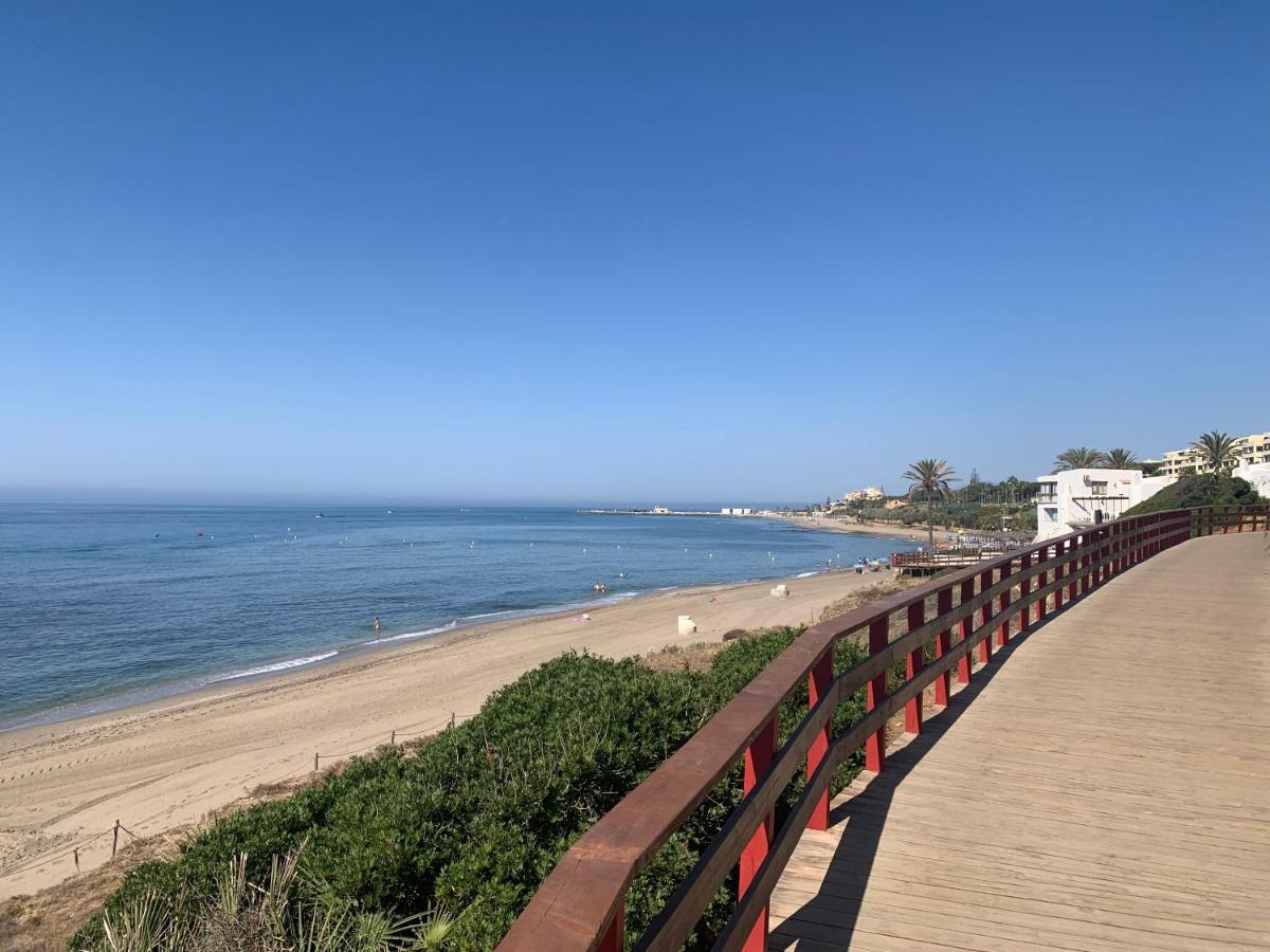 Lovely Beachfront Apartment In Calahonda Sitio de Calahonda Εξωτερικό φωτογραφία