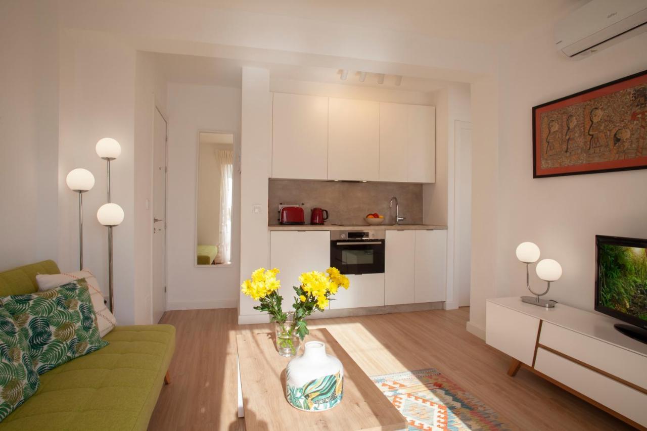 Lovely Beachfront Apartment In Calahonda Sitio de Calahonda Εξωτερικό φωτογραφία